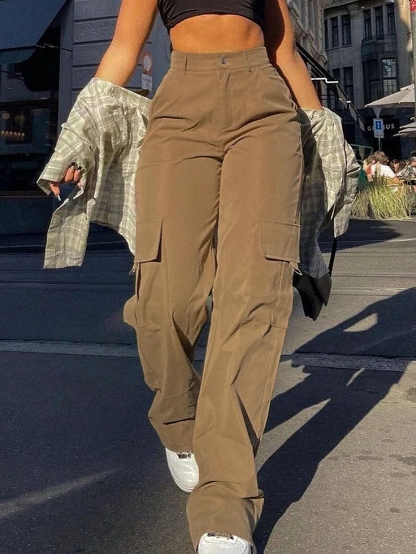 Calça cargo cintura alta, botão de bolso, moda de rua