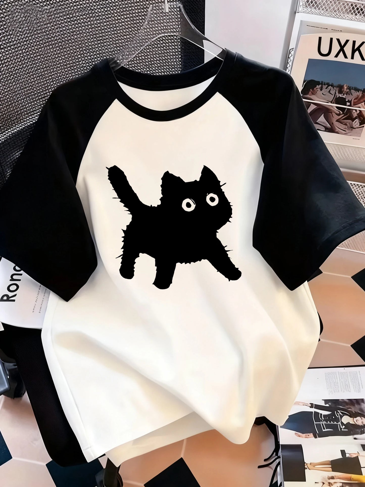 Camiseta kawaii estampa gato retrô, manga curta