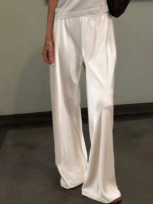 Calça cetim perna larga, elegante, cintura elástica